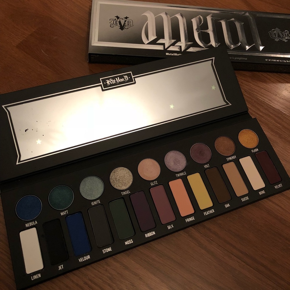Kat Von D Metal Matte Eyeshadow Palette
